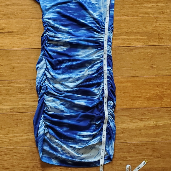 BCBGMAXAZRIA Dress - Picture 7 of 8